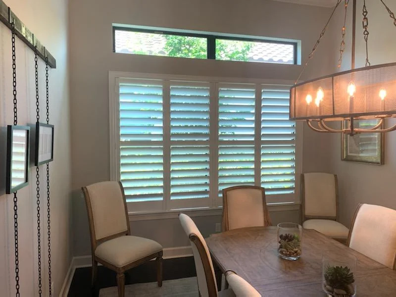 Custom plantation shutters with invisible tilt