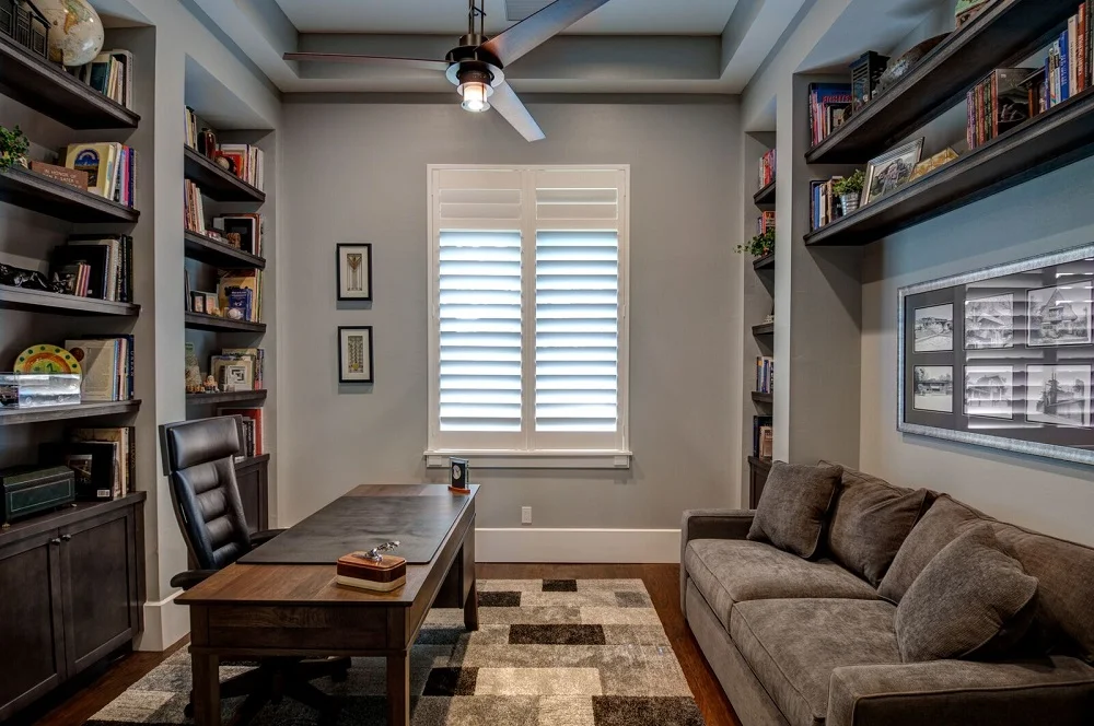 Modern plantation shutters